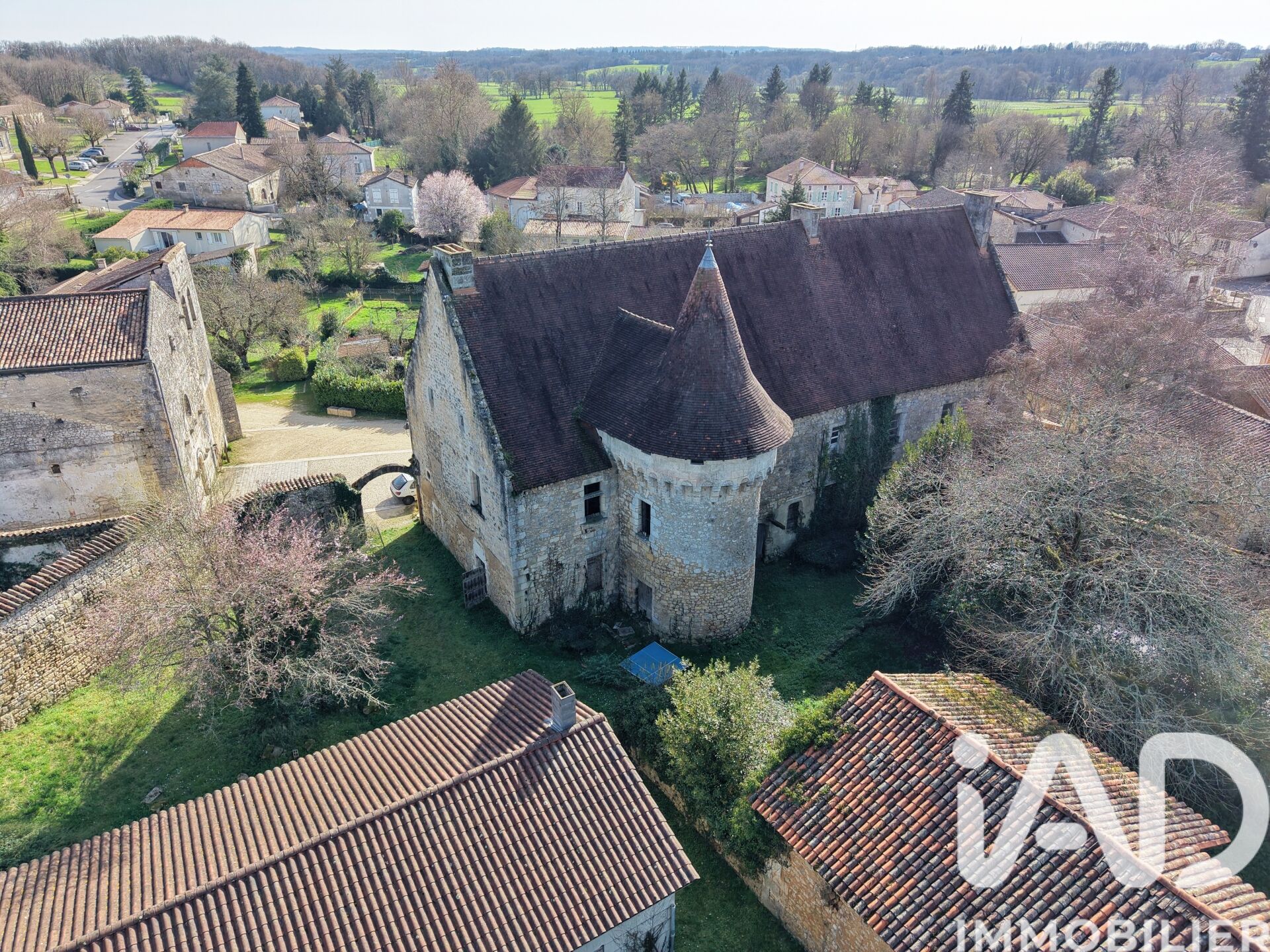 Vente Château 7 pièces - Photo 2