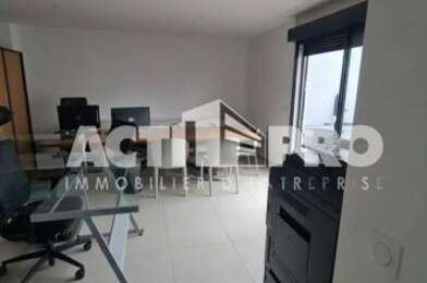 Bureau  650 €