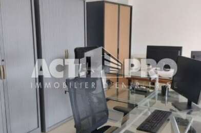 Bureau  650 €