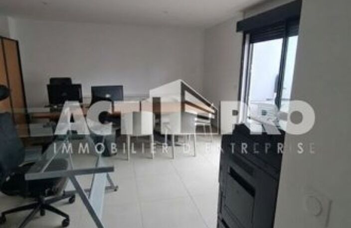 Bureaux à louer — photo 2