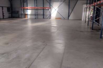 Commerce  900000 €