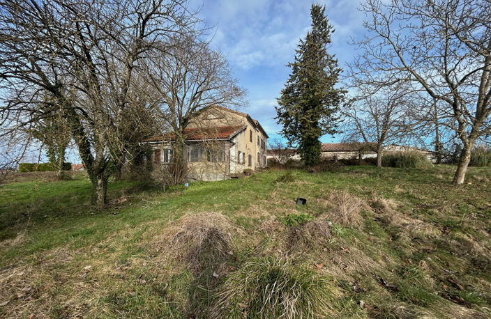 CORPS DE FERME — photo 2