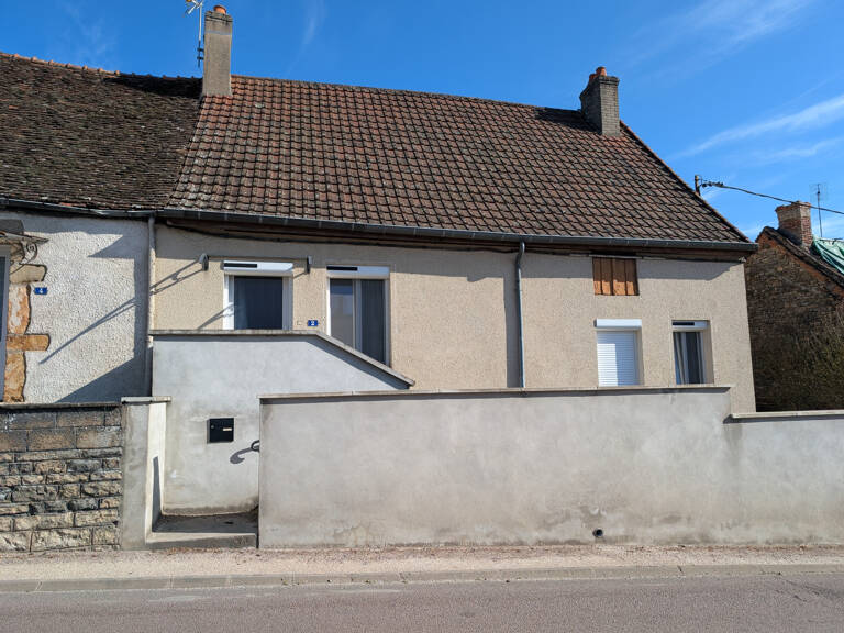 Arnay-le-Duc : Maison ville 69 m2 + jardin 500 m2 — photo 1