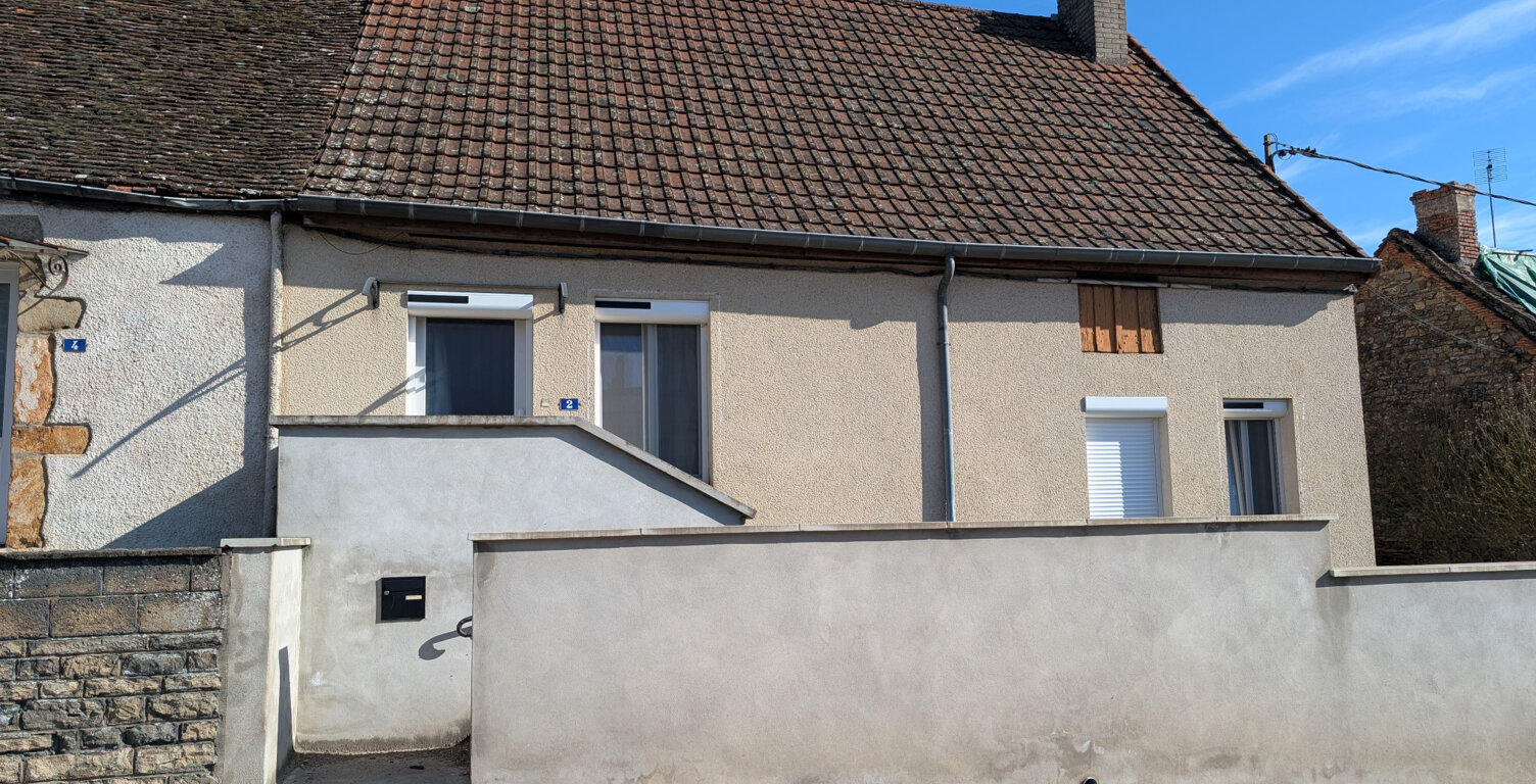 Arnay-le-Duc : Maison ville 69 m2 + jardin 500 m2 — photo 1