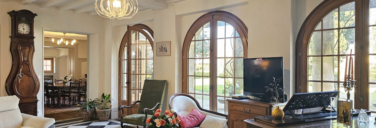 Maison 10 Pièces 329 m² à vendre à Cognac (16100)