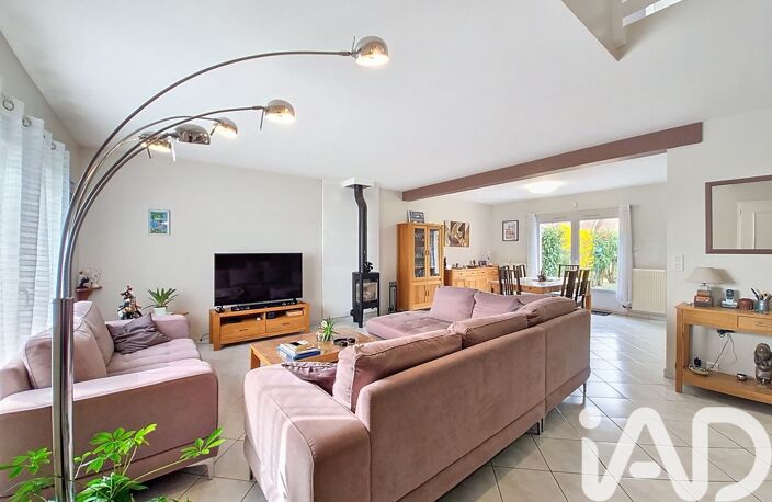 Vente Maison/villa 7 pièces — photo 2