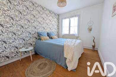 Appartement 3 pièces 180000 €