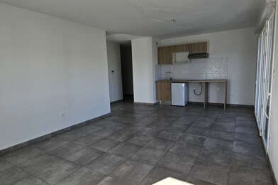 Appartement 3 pièces 759 €