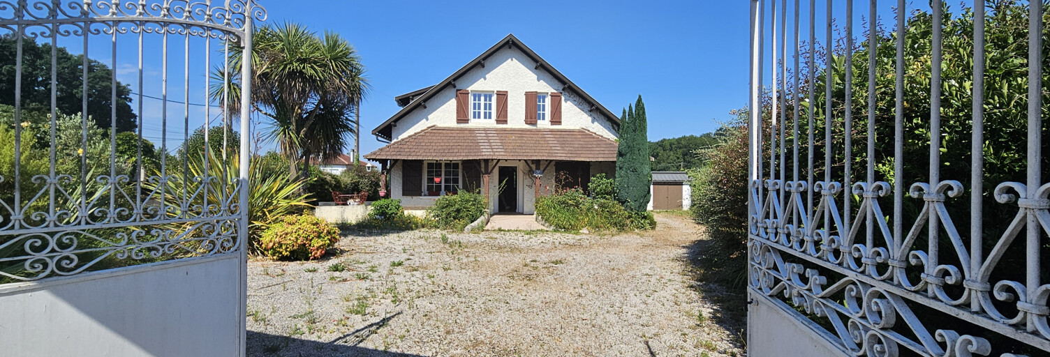 Maison 8 Pièces 198 m² à vendre à Soumoulou (64420)