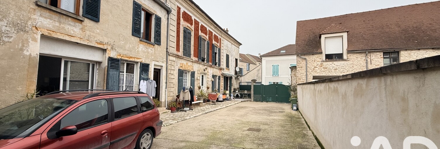 Immeuble  273 m² à vendre à Crespières (78121)