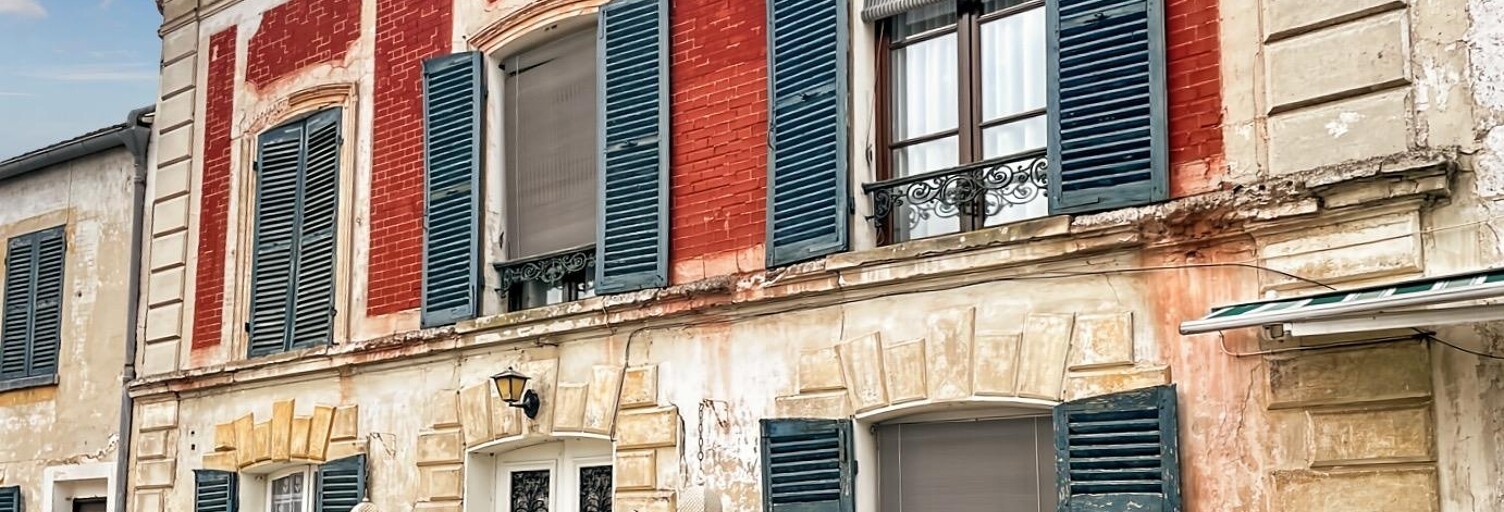 Immeuble  273 m² à vendre à Crespières (78121)