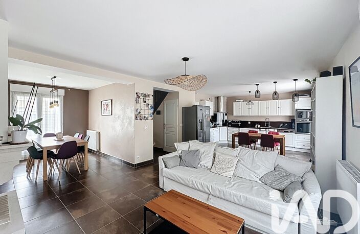 Vente Maison/villa 5 pièces — photo 2