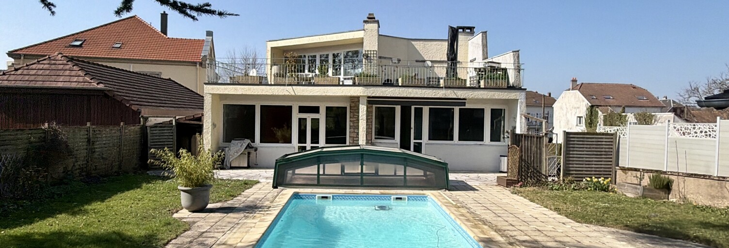 Maison 10 Pièces 418 m² à vendre à Sarrebourg (57400)