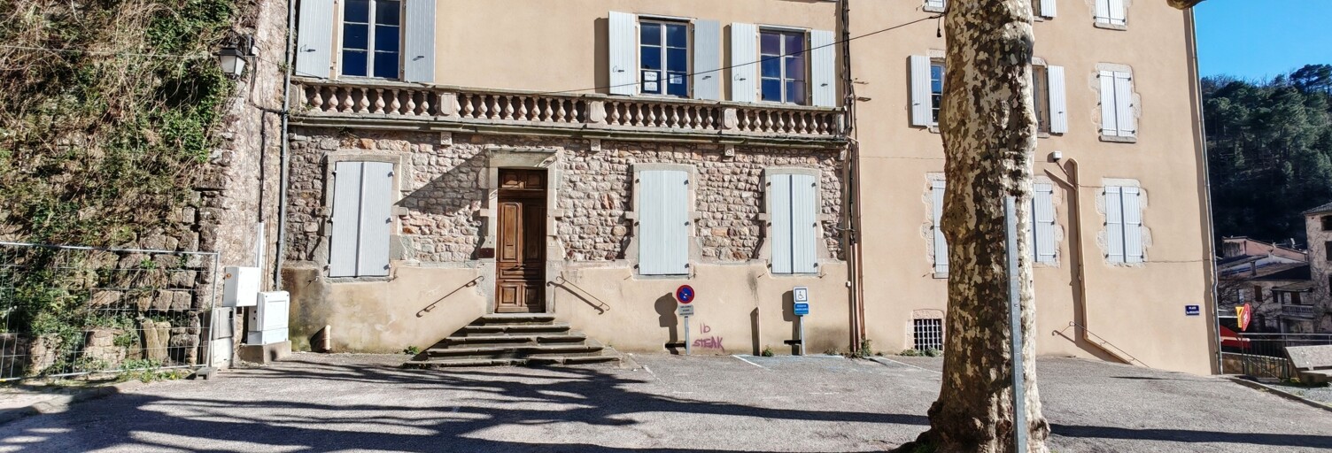 Immeuble  181 m² à vendre à Largentière (07110)