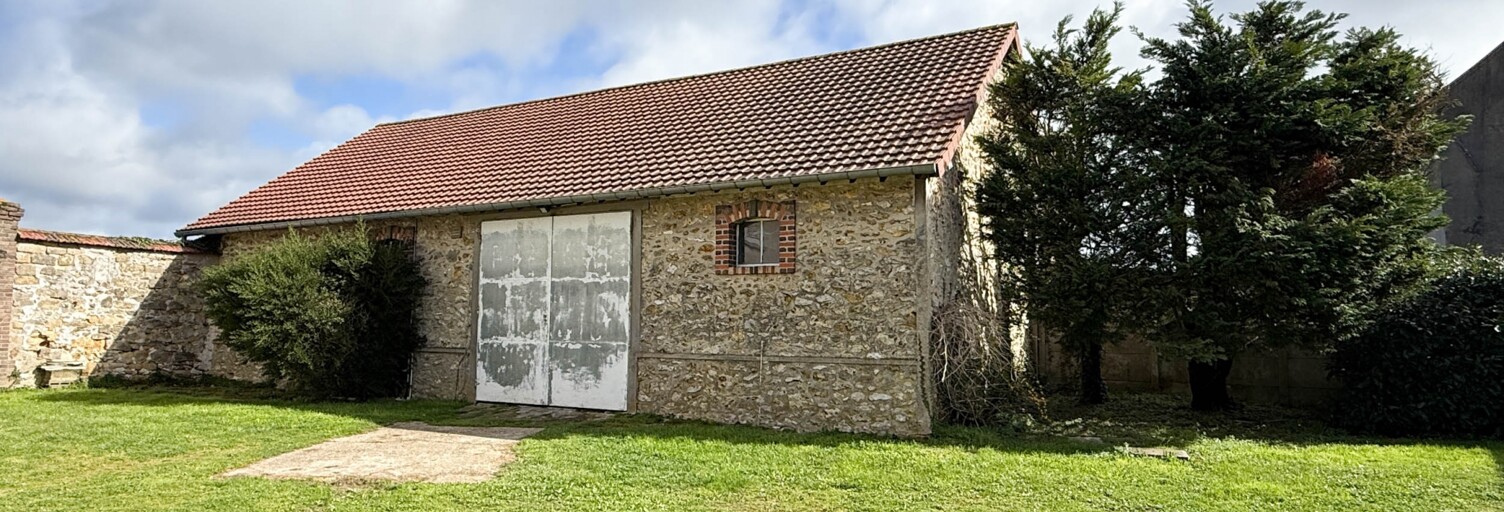 Immeuble  121 m² à vendre à Courdimanche (95800)