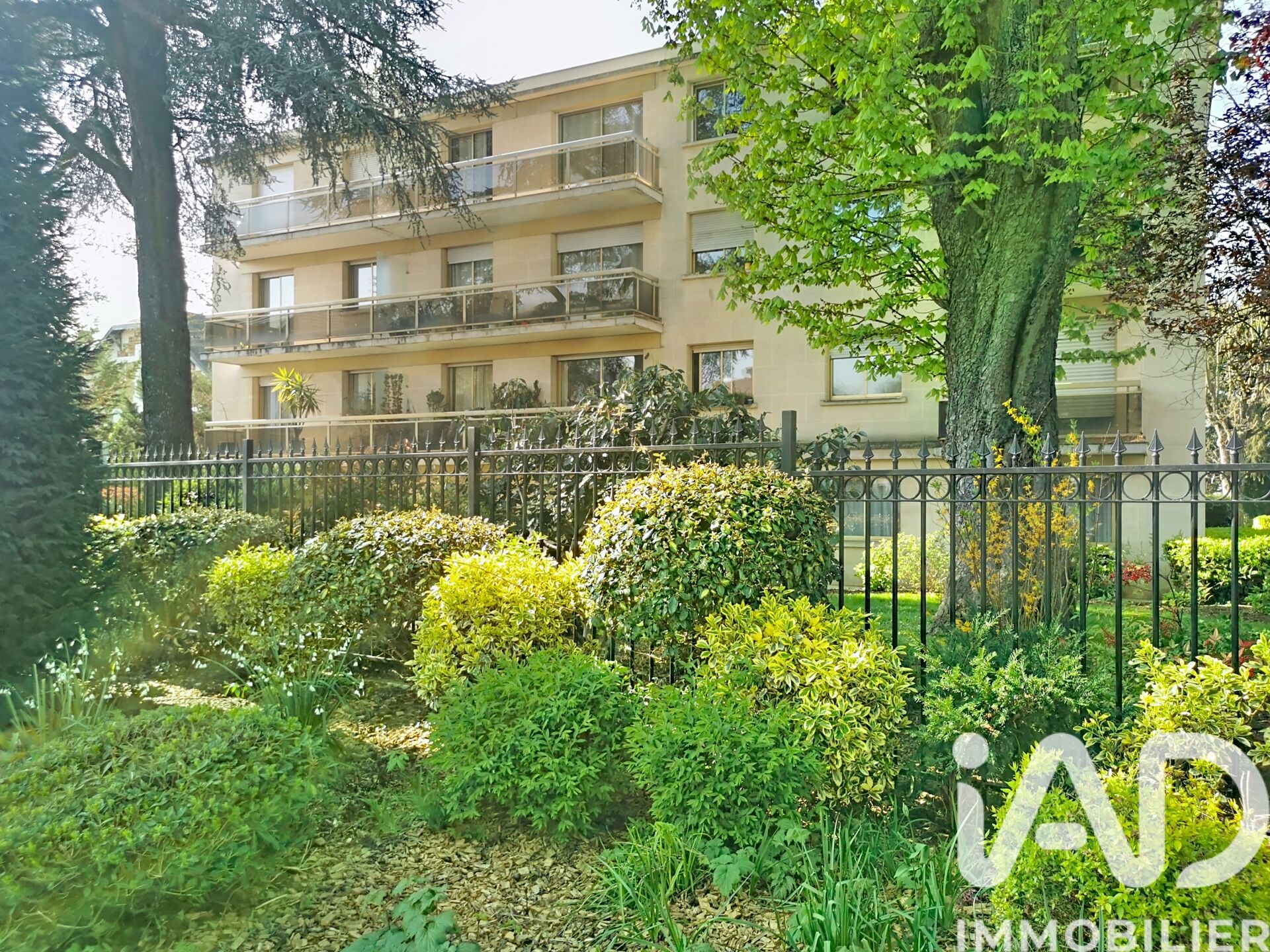 Enghien-les-Bains - 62m² - 2p. - 1ch.