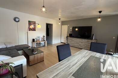 Appartement 4 pièces 220000 €