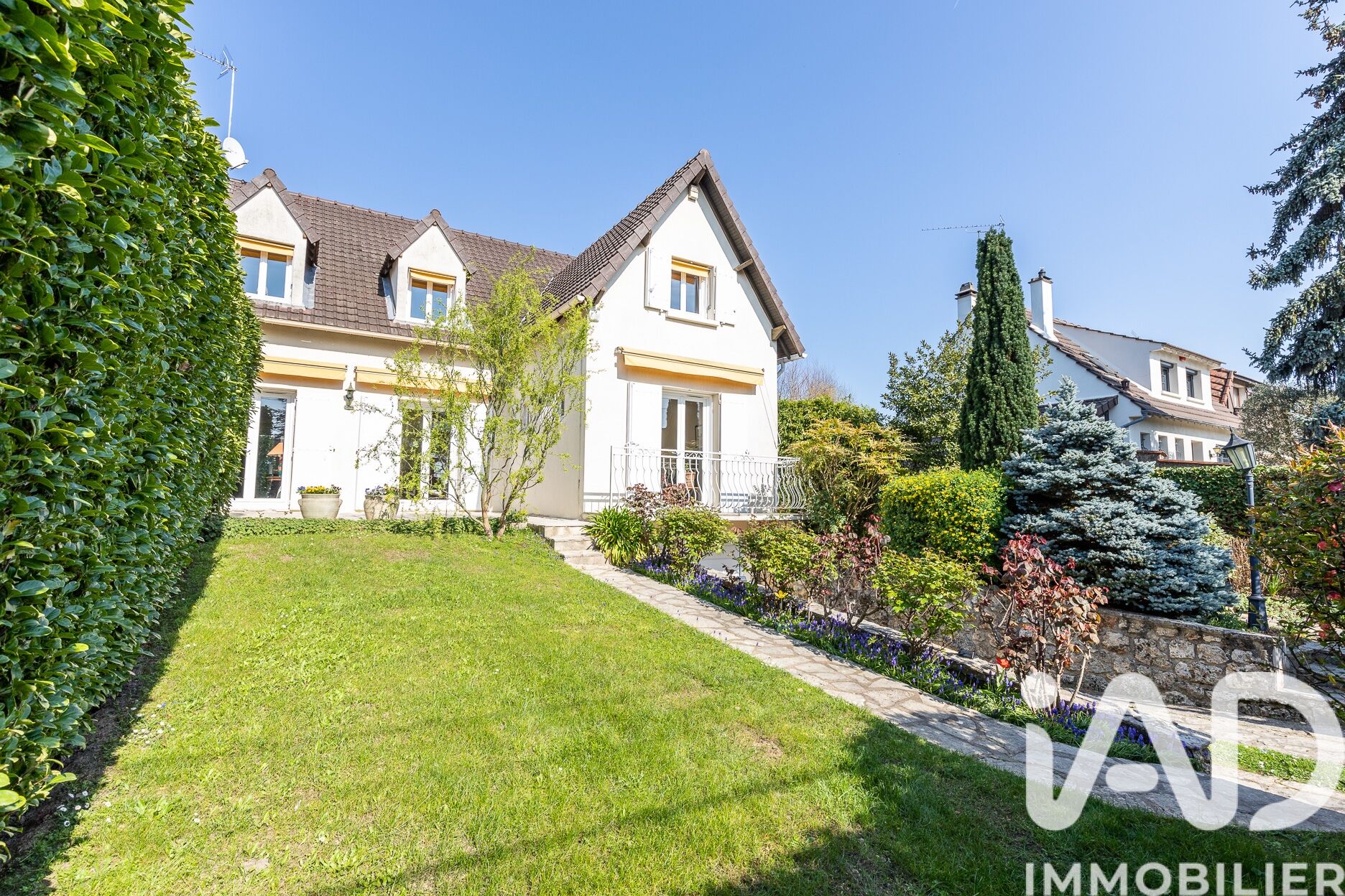 Chilly-Mazarin - 167m² - 7p. - 5ch.