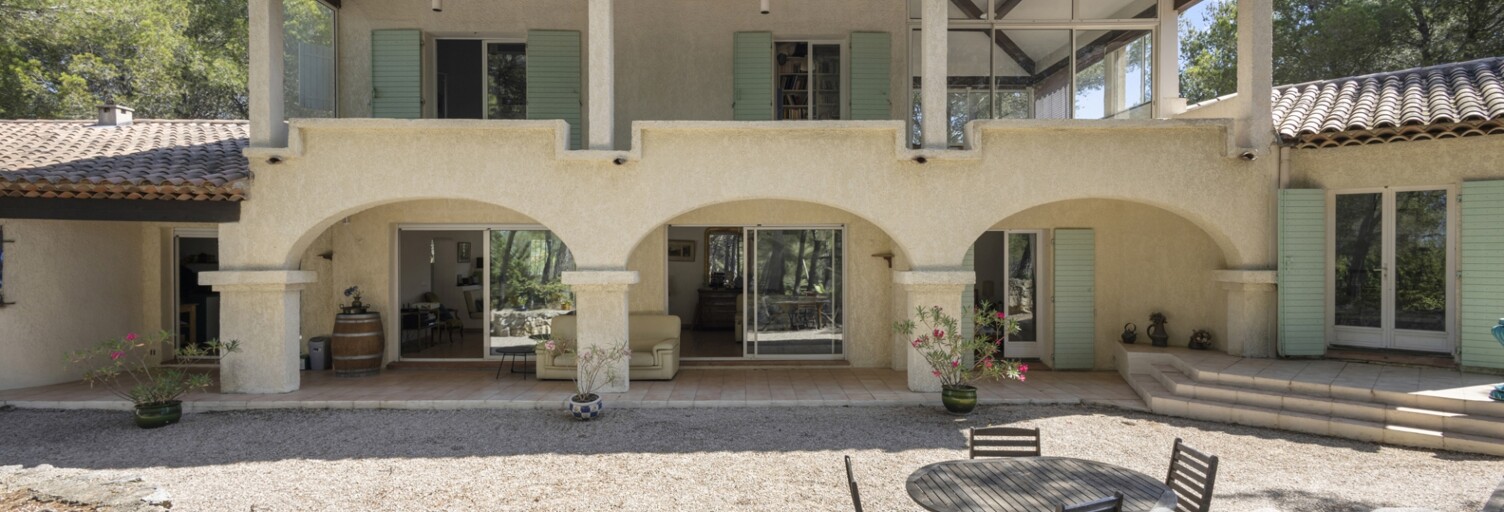 Maison 5 Pièces 257 m² à vendre à Ventabren (13122)