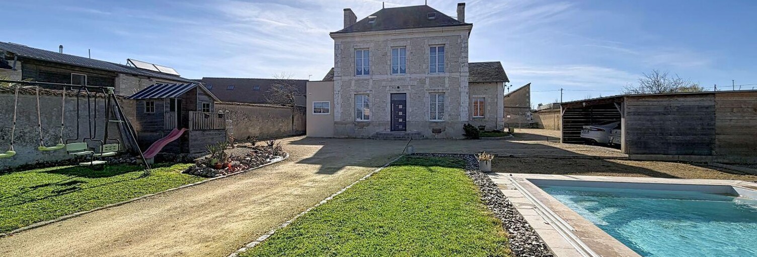 Maison 6 Pièces 210 m² à vendre à Champigny en Rochereau (86170)