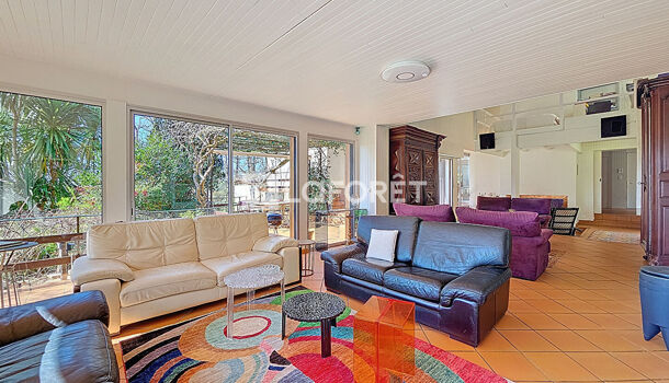 Villa / Maison 9 pièces  à vendre Orthez 64300