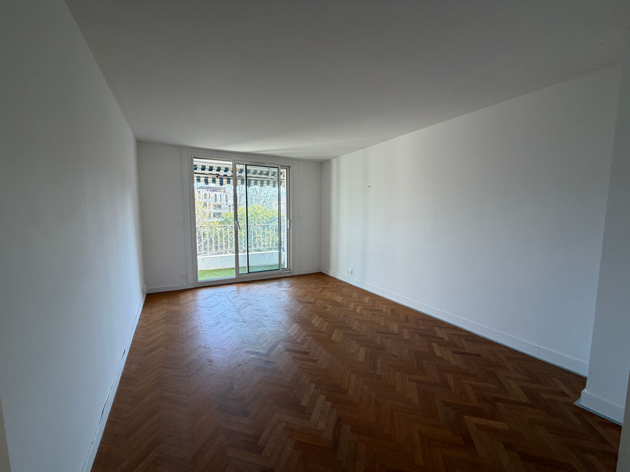 Appartement  T3 à louer Marseille 8eme 13008