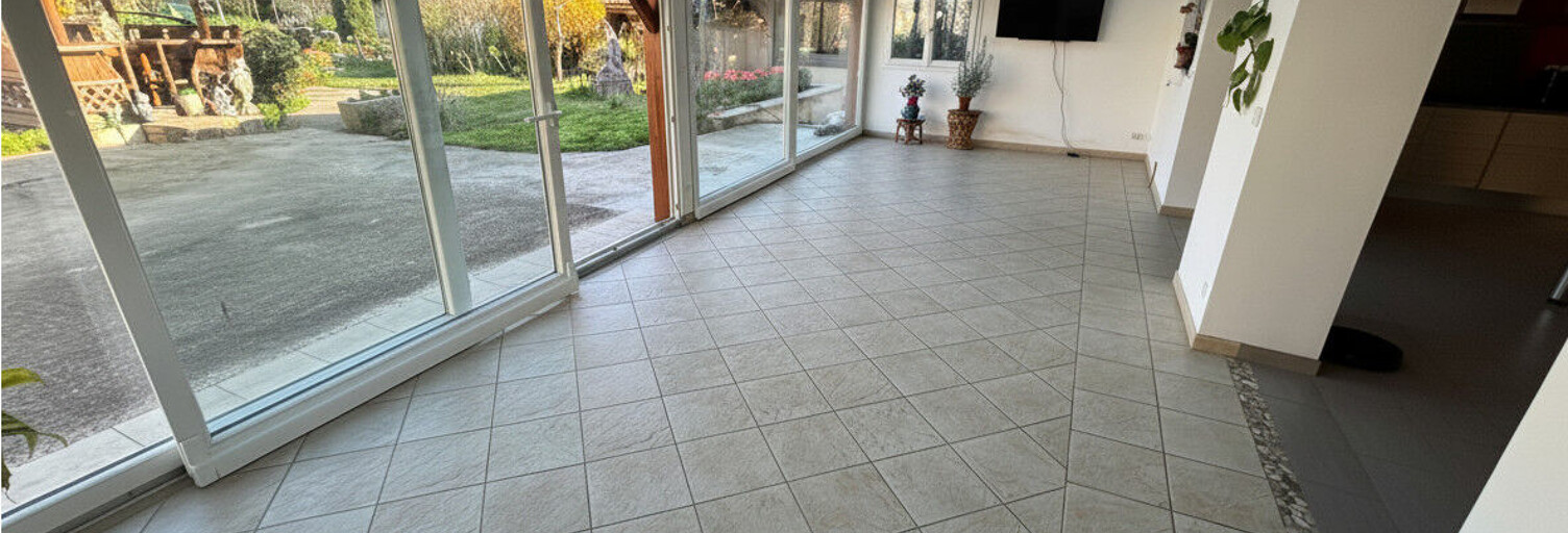 Maison 7 Pièces 226 m² à vendre à Saint-Genis-Laval (69230)