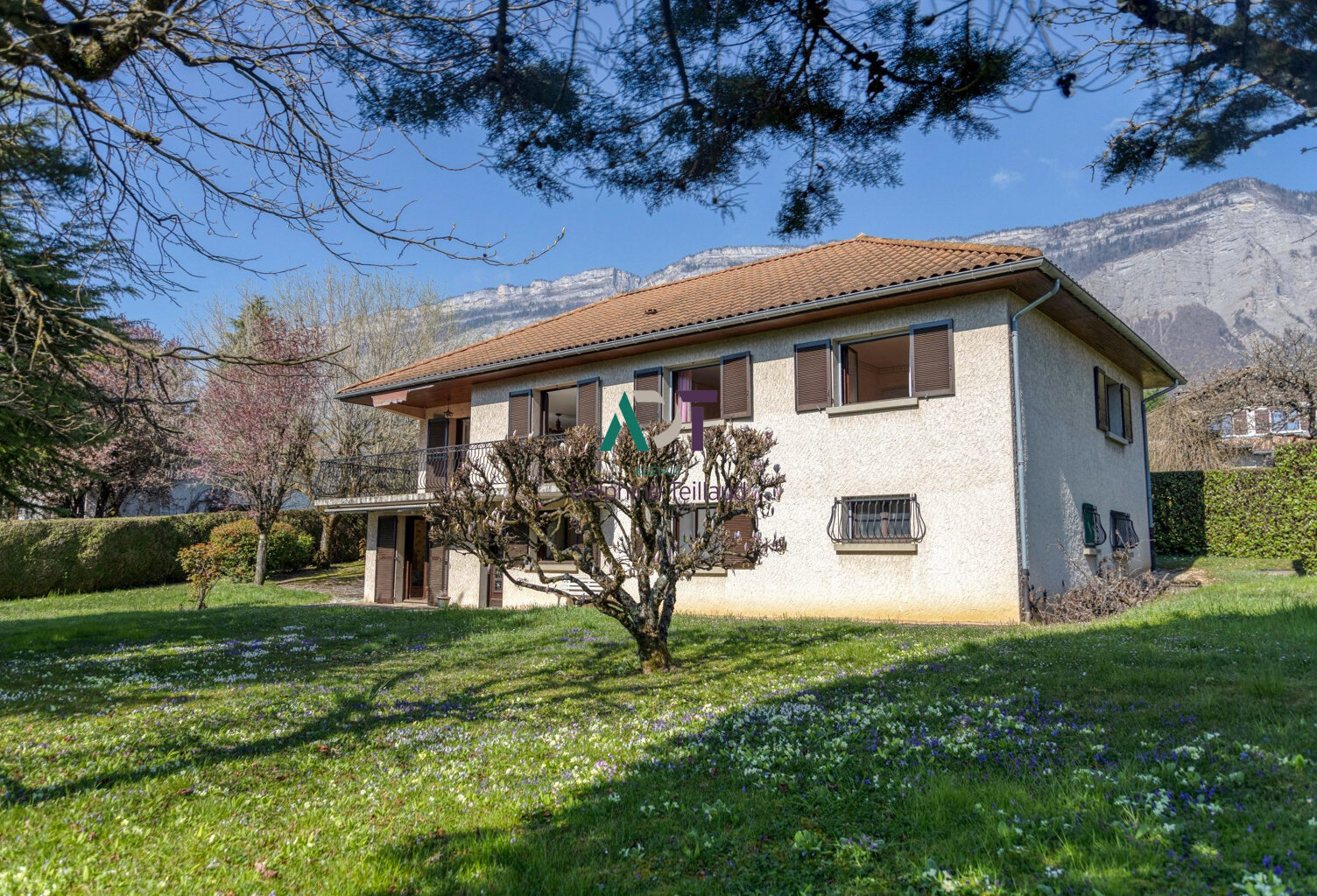 Villa 7 pièces 180 m2dans un secteur prisé de St Ismier — photo 1
