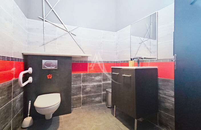 Castelmaurou, local professionnel — photo 3
