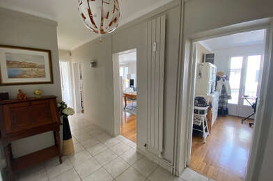 Appartement 4 pièces 275000 €