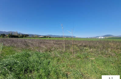 Terrain à batir de 1979 m² — photo du bien