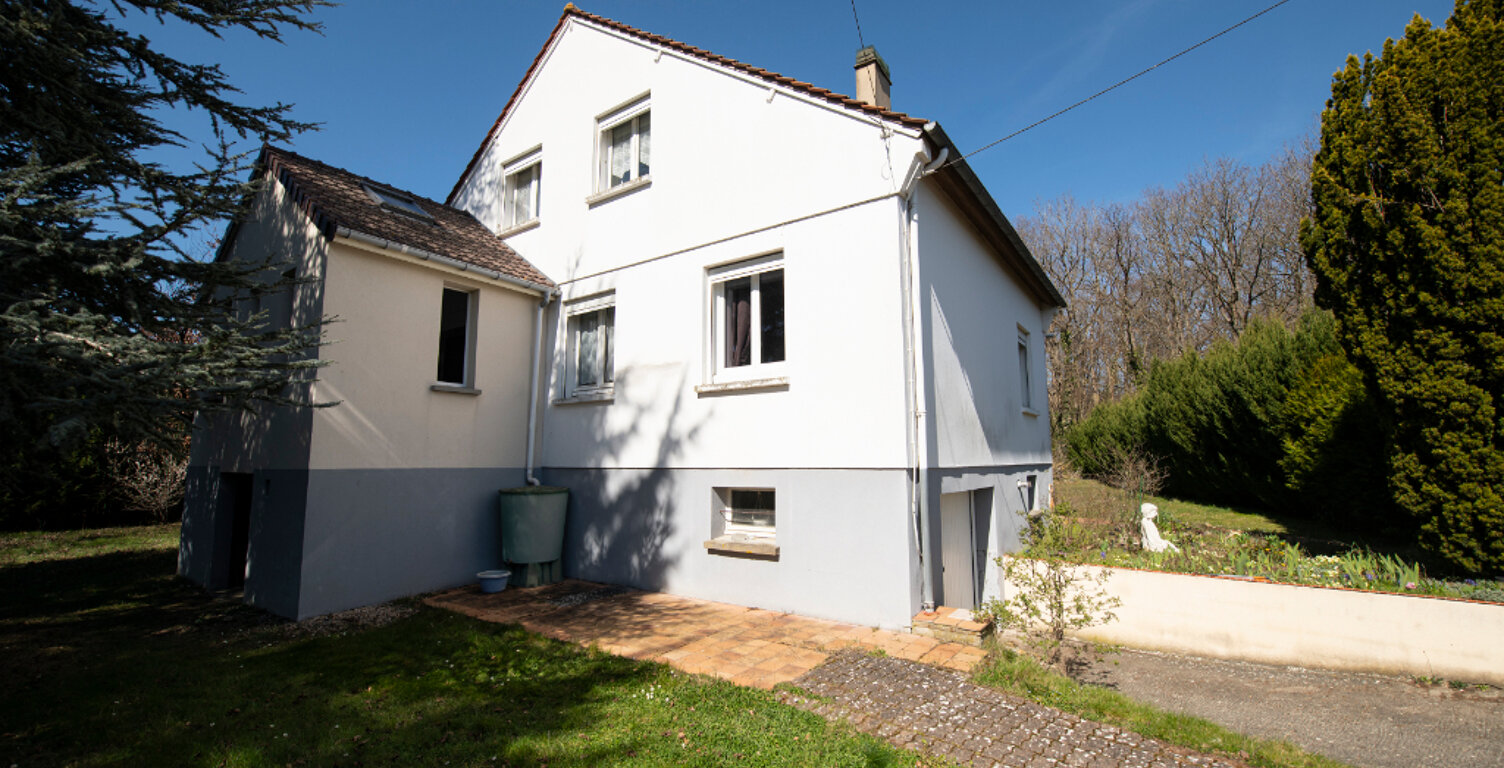 Maison Saint Sebastien De Morsent — photo 1