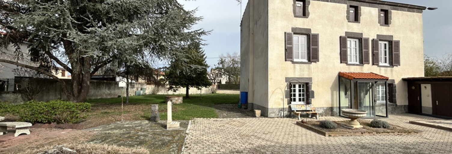 Maison 4 Pièces 105 m² à vendre à Saint-Beauzire (63360)