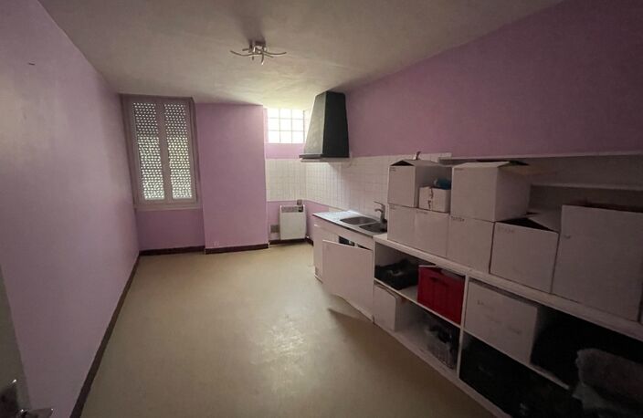 IMMEUBLE DE RAPPORT 240 M2 — photo 3