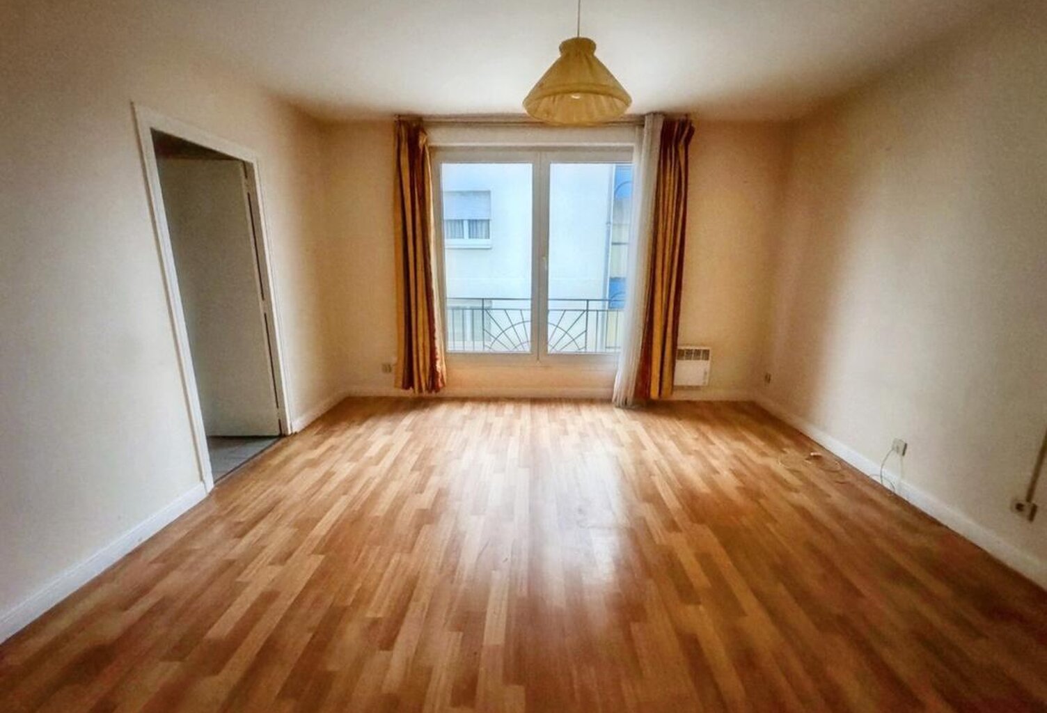 TOURS CENTRE – STUDIO 30 M² VENDU LOUÉ – RÉSIDENCE SERVICES SENIORS L’ORANGERIE — photo 1