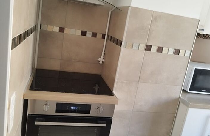 Appartement à vendre 2 pièces BEZIERS (34) — photo 2