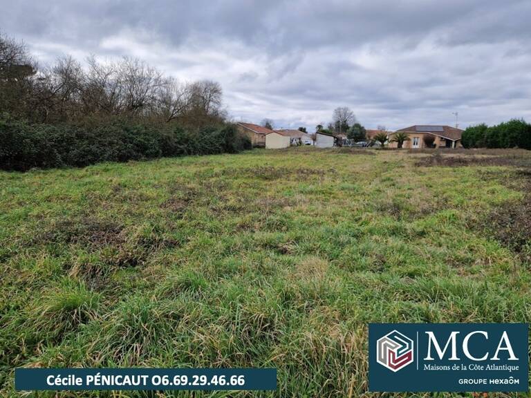 Terrain à bâtir à Hinx (40180) — photo 1