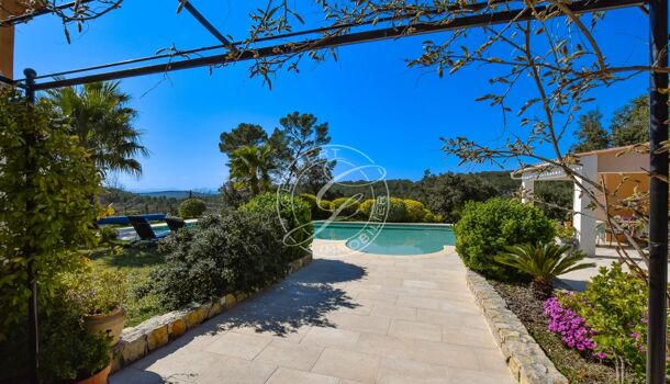 Villa / Maison 4 pièces  à vendre Flayosc 83780