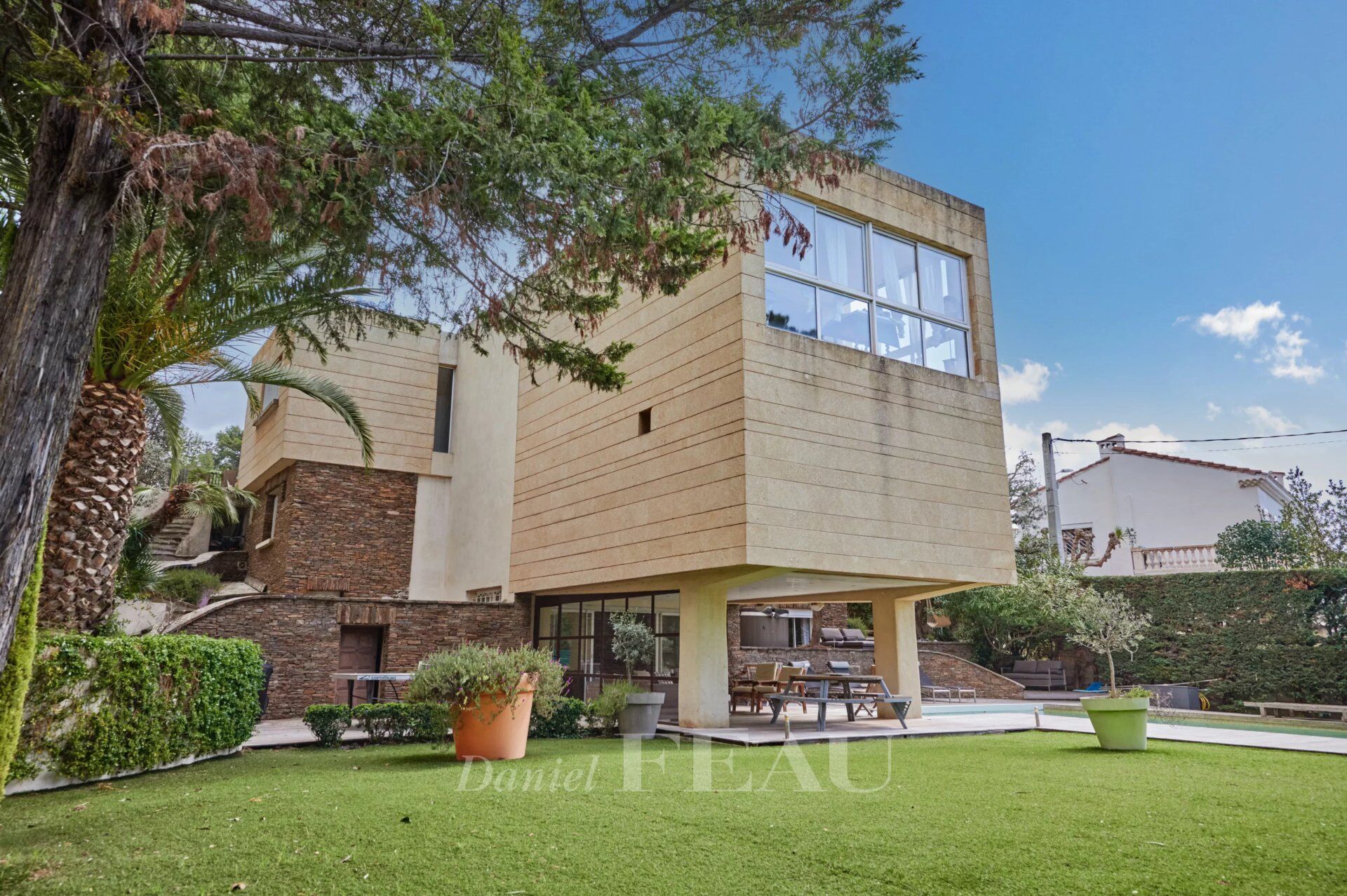 Villa / Maison  T9 à vendre Marseille 8eme 13008