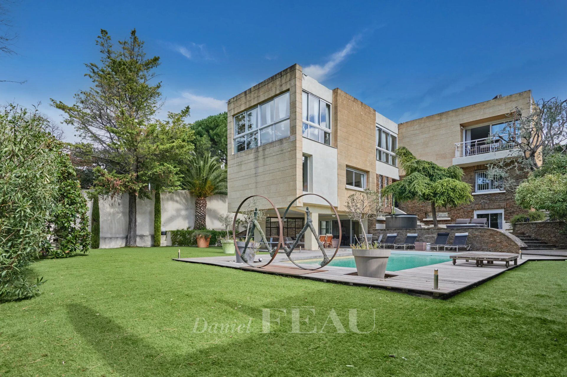 Villa / Maison  T9 à vendre Marseille 8eme 13008