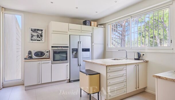 Villa / Maison 9 pièces  à vendre Marseille 8eme 13008