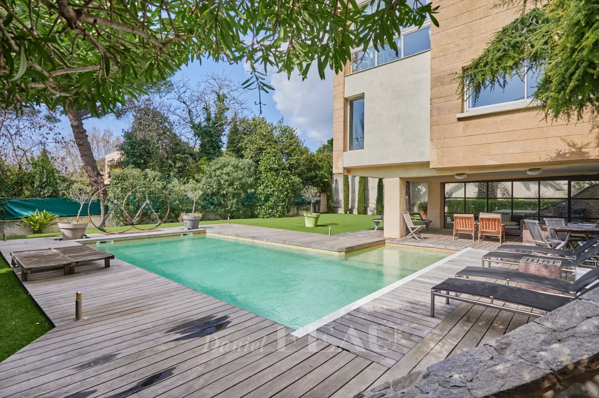 Villa / Maison  T9 à vendre Marseille 8eme 13008