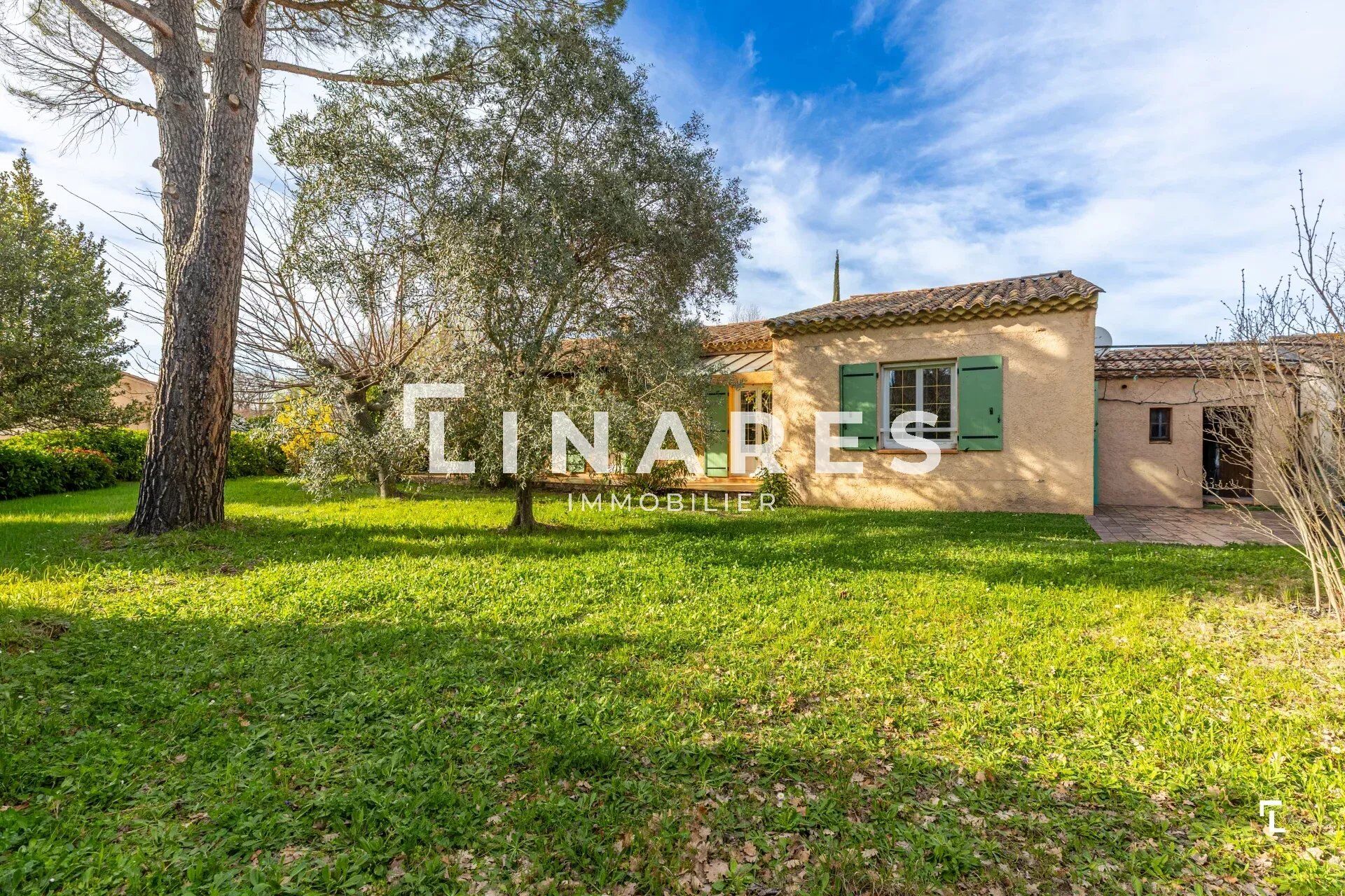 Villa / Maison  T5 à vendre Aix-en-Provence 13100