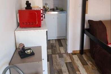 Appartement 1 pièces 570 €