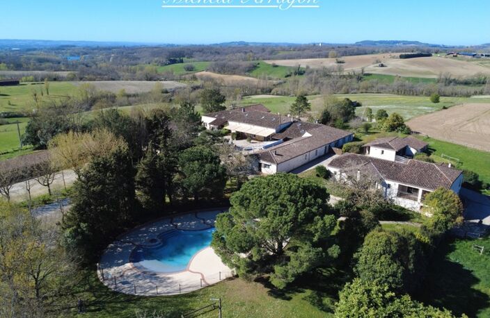 Domaine touristique / village vacances à vendre – 25 gîtes indépendants – restaurant – piscine – spa – 12 ha – Dordogne Lot – investissement hôtelier (47) — photo 2