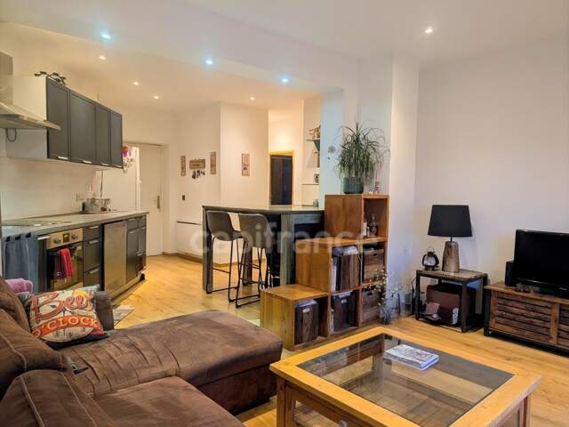 Appartement à vendre 3 pièces, cave et jardin 200m2 — photo du bien