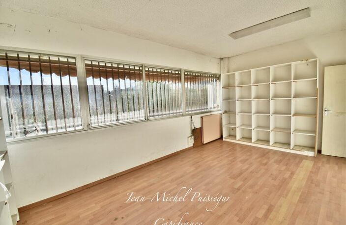 A louer à SAINT GAUDENS (31), Local Commercial et Industiel de 2400m2 Terrain de 3880m2 — photo 4