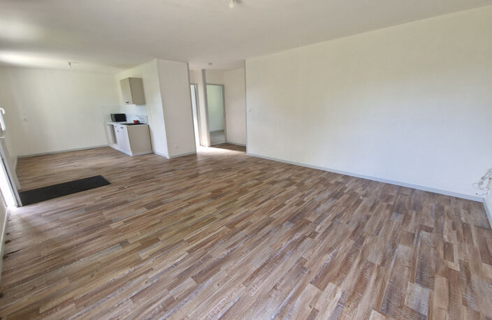 Maison à vendre 4 pièces MONTENDRE (17)- 77 m² habitables-Terrain 1 336 m² — photo 4