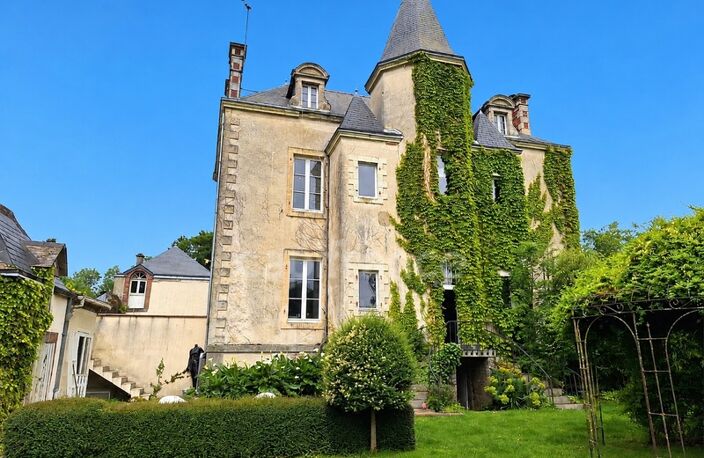 Demeure de caractère à vendre 9 pièces SOULGE SUR OUETTE (53) — photo 2