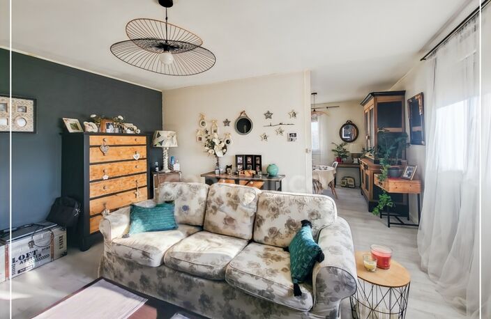 Appartement à vendre 3/4 pièces, cave et parking — photo 2